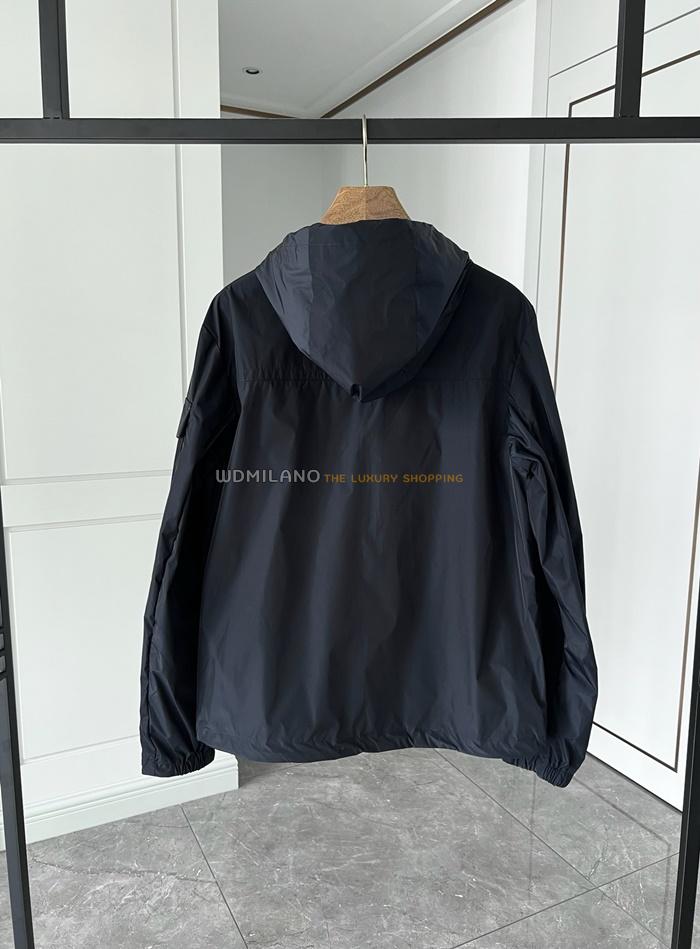 2f4d4599-c57b-4be7-9f28-0500ecbcd725.jpg