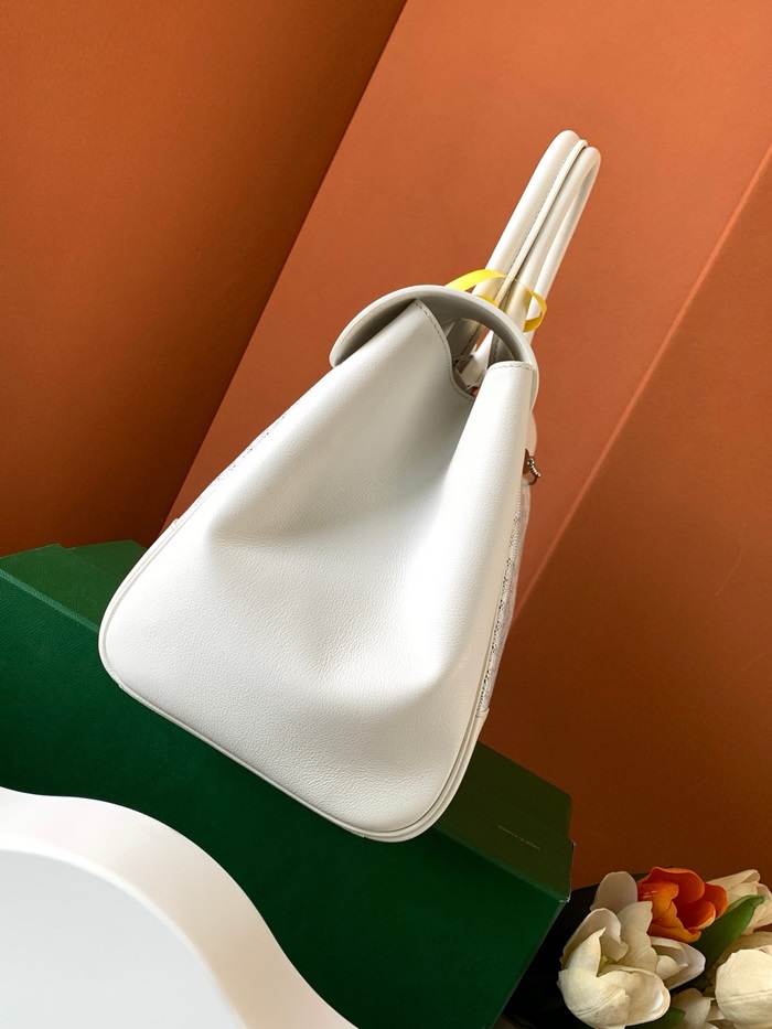 3fe90f83-e5c2-4f1c-aa7a-52e829385de1.jpg