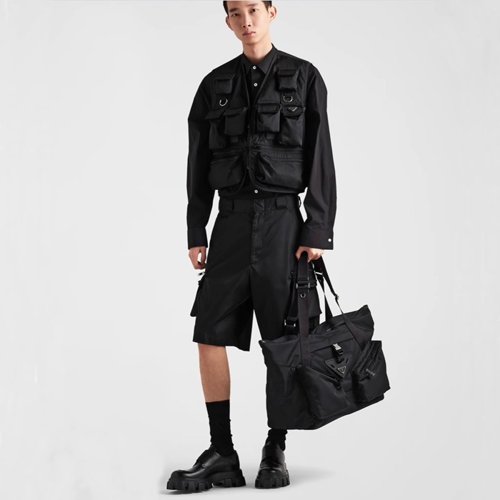 프라다 리나일론 레더 트래블 백 블랙 2VC040 - Prada Re-Nylon Leather Travel Bag Black