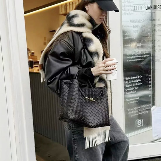 보테가 베네타 미디움 안디아모 743572- Bottega Veneta Medium Andiamo